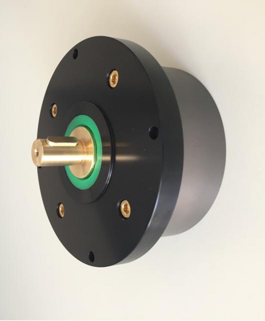 bezferitovy motor ptm